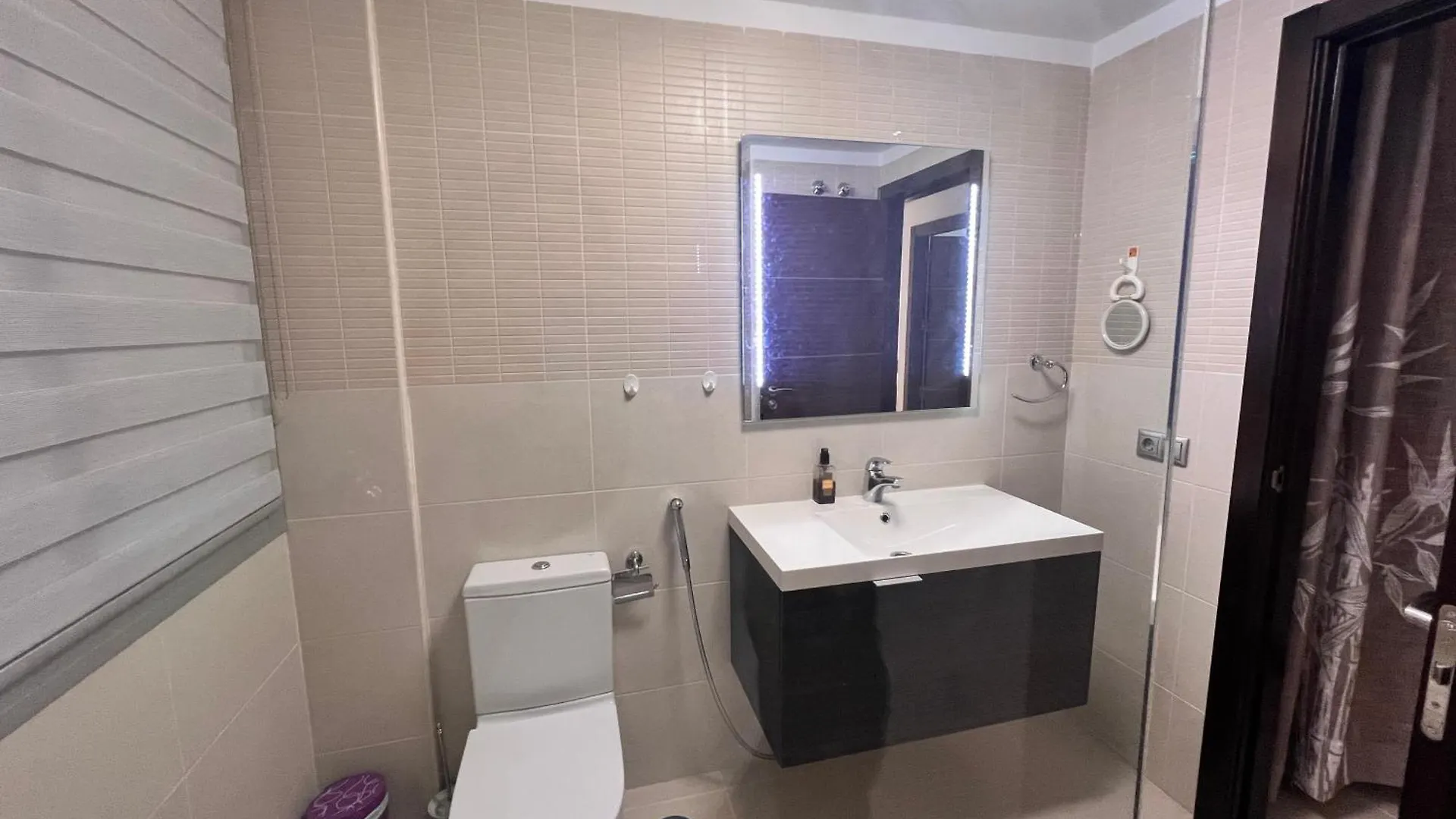 Paradise Sunset 100 Hardrock Apartment 아데제